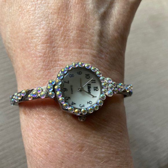 Eikon Quartz Watch With Crystals - needs new battery - Vintage - Picture 6 of 10